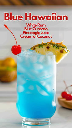 Blue Hawaiian Blue Curacao Drinks, Coconut Cocktails, Blue Hawaiian Cocktail, Beautiful Cocktails, Coconut Rum Drinks, Cocktail Cards, Christmas Cocktails Easy, Alcoholic Punch Recipes, Hawaiian Cocktails