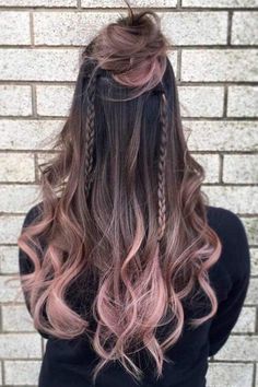 Pink And Brown Layered Hair, Gradient Hair Color Brown, Hair Colour Trends 2023 Short Hair, Dark Long Hair Color Ideas, Vivid Hair Color Ideas For Brunettes, Dark Ombre Hair, Dark Ombre, Makeup Cute