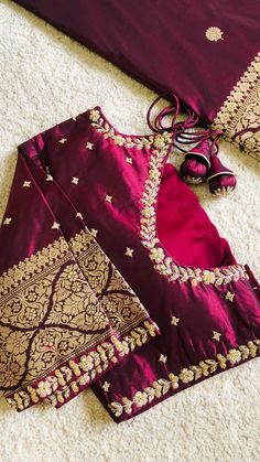 Blouse Neckline, Neckline Embroidery, Half Saree Designs, Elegant Blouse Designs, Hand Work Blouse, Hand Work Blouse Design