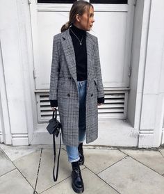 Doc Martens Outfits, Martens Outfit, Dr Martens Outfit, Doc Martens Outfit, New York Outfits, Breaking In, Outfit Jeans, Style Inspiration Winter, Outfit Black