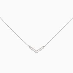 BORDERLINE NECKLACE – Uncommon James by Kristin Cavallari Trendy White Gold Necklace For Everyday, Chic Silver Jewelry For Everyday Use, Chic Silver Jewelry For Everyday, Minimalist White Gold Necklaces For Layering, Minimalist White Gold Layering Necklaces, Minimalist White Gold Necklace For Layering, Minimalist Box Chain Necklace For Everyday, Modern Silver Necklace For Everyday Use, Minimalist White Gold Chain Necklace For Everyday