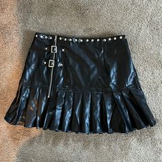 Super Cute, Just Too Short For Me. Never Worn, New Without Tags Mall Goth Skirt, Goth Skirts, Clawdeen Wolf, Faux Leather Mini Skirt, Cute Nike Shoes, Denim Skirt Women, Leather Mini Skirt, Cute Nikes, Skirt Women