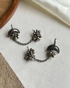 Oxidised Jewellery Styling, Oxodise Jewellery On Kurti, Oxidised Jewellery Indian Outfit, Oxidised Jewellery Earrings, Jhumka Design, Silver Jhumkas