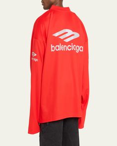 Balenciaga jersey ski shirt with reflective effect artwork    Designed to be worn over outerwear pieces    VNeck    3B sports icon artwork printed at front, back and sleeves    Long sleeves    Pullover style    Polyester    Dry clean    Made in Portugal Long Sleeve Logo Tops For Streetwear, Long Sleeve Tops With Logo For Streetwear, Long Sleeve Tops With Logo Detail For Streetwear, Long Sleeve Logo Tops In Athleisure Style, Winter Streetwear Tops With Logo Detail, Athleisure Long Sleeve Outerwear With Logo Print, Winter Crew Neck Top With Logo, Athleisure Long Sleeve Tops With Logo, Athleisure Top With Back Print For Streetwear