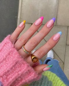 Nails And Rings, Summer Nails 2022, Multicolored Nails, Cute Summer Nail Designs, Broken Nails, Nails 2022, Simple Gel Nails, Summery Nails, Cute Summer Nails