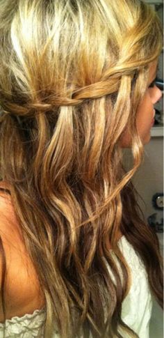 Waterfall braid. Love it! Side Plait, Waterfall Braid, Faux Hawk, Braid Hairstyles, Makati, Clip In Hair Extensions, Shampoos