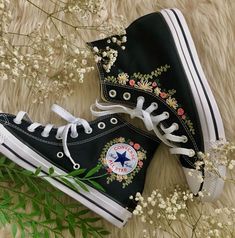 Customizable Floral Converse! Chuck Taylor All Star Classic converse hand-stitched on both sides with a cute, personalized design. Choose your shoe color, design color, and shoe size--I'll do the rest!  NOTE: Converse sizing is in US women's sizes, and sizes typically run half a size large. Please be confident about your size before you order--due to the custom nature of this product returns aren't possible.  For questions or more information, message me through etsy, contact me at up.stitched.bylex@gmail.com or find me on instagram @up_stitched_ Embroidered Shoes Converse, Converse Embroidery, Floral Converse, Cute Converse Shoes, Classic Converse, Embroidered Converse, Cute Converse, Black High Top Converse, Pretty Shoes Sneakers