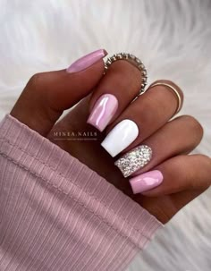 White And Glitter Acrylic Nails, Gel Nails Inspo Short, Pink And White Glitter Nails, Nails Inspo Short, Short Stiletto Nails, Acrylic Nails Pink, Wedding Nail Designs, Short Stiletto, Small Nails