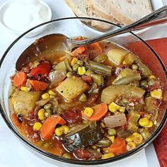 This low sodium vegetable soup is packed with flavor, fresh veggies, and only a fraction of the sodium! Quick, easy, and perfect for a healthy low sodium diet. Low Sodium Dinner Ideas, Low Sodium Vegetable Soup, Heart Healthy Soup Recipes, Low Sodium Casseroles, Low Sodium Meals Easy, Heart Healthy Soup, Healthy Heart Recipes, Low Sodium Breakfast