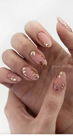 Nail Ideas Fall, Arrow Nails, Nail Extensions Acrylic, Different Animals, Art Deco Nails, Nude Nail Designs, Sweater Nails, Beige Nails, Blush Nails