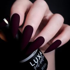 Info SALEM is part of the Woodland Collection. Luxa Gel Color is a soak off, durable and long lasting gel polish. For directions click here 15mL / 0.5 fl ozProfessional use only. Dark Witch Nails, Witch Nails, Witchy Nails, Dark Secrets, Gothic Nails, Witch Trials, Goth Nails, Burgundy Nails, Chic Nails