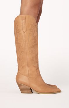 Check out Billini Zeina Cowboy Boot~ Camel. Get $10 off + free shipping with Club Mumu. Western Style Boots, Chic Look, Cowboy Boot, Western Style, Western Fashion, Cowboy Boots, Block Heels, Camel, Heel Height