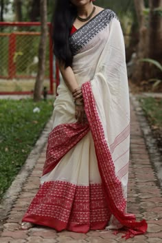 Bengali Saree, Cotton Saree Blouse Designs, Cotton Saree Blouse, Jamdani Saree