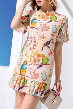 Summer Clothes Collection, Vestidos Maxi, Bird Print Dress, Trending Fashion Outfits, Silk Mini Dress, Sun Dress, African Fashion Dresses, Classy Dress, A Dress