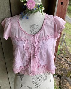 lightweight cotton top with vintage embroidered linen  with vintage cotton laces short lace edged sleeves hand dyed  fastens with press studs  SIZE small ~ bust 37" / 94 cm length is 17" / 43 cm mannequin is small / 34" bust cool gentle wash Boho Blouse, Embroidered Linen, Lace Camisole, Boho Blouses, Lace Edging, Press Studs, Cotton Top, Vintage Cotton, Pink Cotton