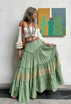 Boho Smocked off White Beige Crop Top,boho Fringe Angel Sleeve Crop Top,green Lace Trim Skirt,2 Piece Set Top and Skirt,off Shoulder Top. - Etsy Beige Crop Tops, Look Boho Chic, Chique Outfit, Boho Chique, Boho Mode, Estilo Hippy, Earthy Outfits, Estilo Hippie