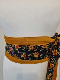 Burnt orange flowers with autumn colour hues. Silk ties upcycled into a unique and one of a kind Japanese obi belt. 1 size fits most, it wraps around your waist and you can tie it at the front, side or back as in the video. This quirky and versatile belt can be dressed up or down: over a dress, over jeans and a basic top. It is stunning and will turn heads. An statement belt that makes the perfect Christmas and Birthday present. Obi Kimono, Kimono Belt, Japanese Obi, Statement Belt, Obi Belt, Unique Accessories, Quirky Gifts, Suspender Belt, Basic Tops