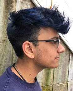 Mens Hair Color Ideas Highlights, Mens Hair Colour Ideas, Guy Colored Hair, Navy Blue Hair Men, Blue Hair For Men, Guy Hair Color, Coloured Hair Men, Brown Men Hair Color, Man Hair Color Ideas Guys