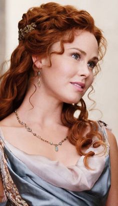 Greek Hairstyles Goddess, Ancient Greek Hair, Greek Goddess Hairstyles, Anna Hutchison, Roman Hair, Roman Hairstyles, Greek Hair, Celebrity Yearbook Photos, Celebrity Yearbook