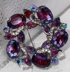 VINTAGE JULIANA Heliotrop Style Brooch by Designer Weiss With - Etsy Mid Century Modern Jewelry, Designer Costume Jewelry, Sapphire Color, Gifts For My Sister, Rhinestone Jewelry, Rhinestone Brooches, Vintage Rhinestone, Vintage Costumes