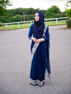 I love the look of Sari with Hijab Unique Hijab, How To Wear Hijab, Saree Hairstyles, Hijab Abaya, Stylish Hijab, Tutorial Hijab, Style Hijab, Stylish Sarees