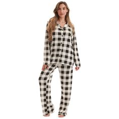 STAY NICE AND COZY WITH A TOUCH OF STYLE Cozy Up in Flannel Supremely soft and wonderfully warm, these flannel jammies help you beat the chilly weather in total comfort. Weve stayed true to classic flannel by using a premium cotton blend thats extra-soft and breathable. So youll never have to deal with any irritation from scratchy fabric, or uncomfortable sweating from stuffy material. And to compound the comfort, Just Love's flannel pajamas are designed in a loose-fitting cut to keep restrictio Cashmere Pajamas, Pajama Sets For Women, Womens Flannel Pajamas, Cozy Pjs, Winter Sleepwear, Flannel Pajama Sets, Soft Pajamas, Flannel Women, Top And Pants Set