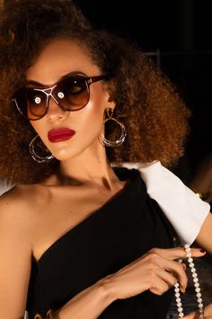 The Emmanuelle elegant sunglasses by L’Écurie Paris redefine sophistication with a blend of retro style and Parisian charm. Designed for women sunglasses lovers, these frames pay homage to 70s sunglasses while maintaining a contemporary edge. Perfect for sunglasses in winter or year-round wear, they complement sunglasses women for round face effortlessly. Crafted with a focus on sunglasses aesthetic and luxury, they make ideal gift ideas for girlfriend or Christmas gift ideas. Celebrate the art of designer sunglasses with Emmanuelle, a perfect addition to your collection of preppy gifts. Explore timeless style with L’Écurie Paris. Gift Ideas For Girlfriend, Ideas For Girlfriend, Elegant Sunglasses, Preppy Gifts