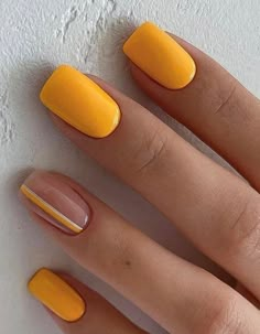 Blue And Yellow Nails Designs Summer, Coral Nails With Design, Nail 2023, Summer Nails 2023, Coral Nails, Manicure Nail Designs, Cute Gel Nails, Nails 2023