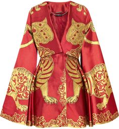 Alexander McQueen Kimono-Cape. Endlos schön, mein absolutes Lieblingsstück! Red Cape Coat, Alexander Mcqueen Women, Silk Cape, Red Kimono, Mode Kimono, Red Cape, Cape Coat, Moda Vintage, Silk Kimono