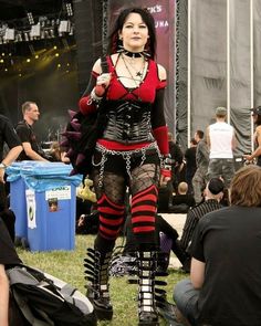 Metalhead Summer Outfits, Mallgoth Outfits, Mall Goth Outfits, Trad Goth Outfits, Cybergoth Fashion, Goth Outfit Ideas, Kei Visual, Goth Subculture, Arte Punk