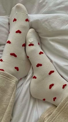 Aesthetic Socks, Socks Aesthetic, Heart Socks, Devil Wears Prada, Soft Sock, Cute Socks, Camp Half Blood, Red Hearts, Mode Inspo