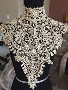 Antique VTG Victorian Crochet BOBBIN Lace Collar Museum Piece RARE #1 | eBay Lace Blouse Patterns, Antique Closet, Victorian Crochet, Fantasy Vintage, Victorian Collar, Crochet Lace Blouse, Crochet Lace Dress, Net Lace, Crochet Collar