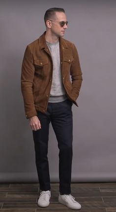 Brown Denim Jacket Outfit Men, Brown Formal Outfit Men, Suede Shirt Outfit, Trucker Jacket Outfit, Brown Jacket Outfit, Brown Leather Jacket Outfit, Classy Gentleman, Suede Jacket Outfit, Brown Denim Jacket