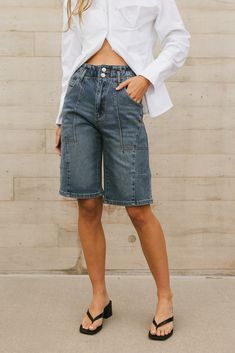 Ashtyn Denim Bermudas Luxury Medium Wash Shorts For Spring, Chic High Waist Jean Shorts, Bermuda Mom Jeans, Watch Pocket, Adventure Style, Textured Sweater, Casual Chic Outfit, Denim Details, Knit Tanks