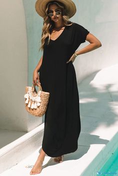 OrcaJump - Professional Black V-Neck Maxi Dress with Concealed Pockets and Side Splits Split Dresses, Black Beach, Hidden Pocket, Printed Jumpsuit, Black Shirt Dress, Dress Romper, Dress Accessories, T Shirt Dress, Jumpsuit Romper