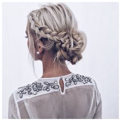 Easy Updo Hairstyles, Formal Hair, Hairstyle Idea, Up Dos For Medium Hair, Fishtail Braid, Haircut Styles, בר מצווה, Bridal Hairstyles, Braided Hairstyles Updo