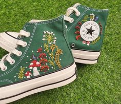 Custom Converse Embroidered Shoes Converse Chuck Taylor 1970s - Etsy Boty Converse, Male Cardigan, Embroidered Shoes Converse, Coat Styling, Embroidery Styles, Preppy Shoes