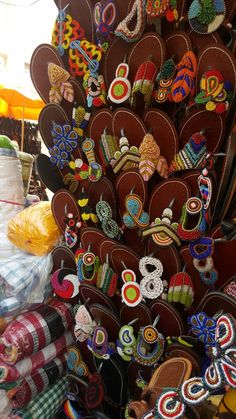 Ghana Travel, Ghana Fashion, African Crafts, Accra Ghana, African Textiles, Beaded Sandals, Accra