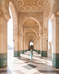 This massive, ostentatious mosque was built to commemorate the former king’s 60th birthday. It took 6 years to build and was completed in 1993 at an incredible expense (estimated to be about €585,000,000).   The courtyard is open to all to visit and it is a wonderful place to spend an afternoon. The turquoise marble tiles arranged in classic Islamic patterns shine vibrantly in the sunlight. You can’t take a bad photograph! Vacation Africa, Hassan Ii Mosque, Morocco Africa, Travel Honeymoon, Casablanca Morocco, Visit Morocco, Costa Rica Travel, Morocco Travel, Travel Alone