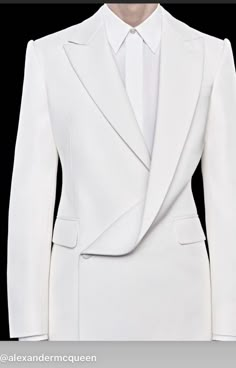 Mcqueen 2023, Start Romanticizing Your Life, Mens Evening Wear, Romanticizing Your Life, Indian Wedding Suits Men, Ivory Suit, Graduation Suits, Fashion Models Men, Alexander Mcqueen Fashion