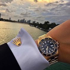 Mens Luxury Lifestyle, Luxury Lifestyle Fashion, Marketing Inspiration, Swiss Army Watches, Gold Rolex, Rich Lifestyle, Rolex Men, Rolex Watch, Success Motivation