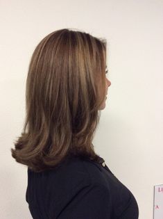 Brown Shorter Hair, Classy Medium Length Haircut, Layered Collar Bone Length Hair, 90s Mid Length Hair, Midi Haircut, Black Hair Balayage, Bronde Hair, Hairstyles For Layered Hair