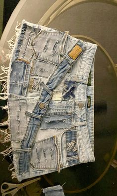 Jeans Patchwork, Patchwork Jeans, Upcycled Fashion, Fashion Project, Old Clothes, Fashion Inspo, Sewing, Pins, Quick Saves