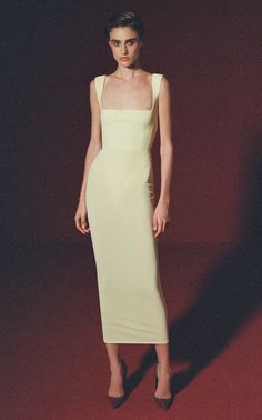 Alex Perry Dress, Portrait Dress, Women Dresses Classy, Alex Perry, Couture Accessories, Fall Winter 2024, Classy And Fabulous, Red Carpet Dresses, Designer Gowns