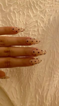 Nail Art November, Red Dot Nails, Red Polka Dot Nails, Pearl Nail Designs, Spain Nails, Nails Polka Dots, Black Dot Nails, Polka Dots Nails, Cutesy Nails