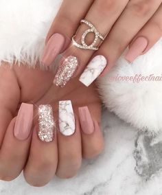 Check out these super cute valentines day nail art ideas which are more than just red. So, get those nails ready to flirt, flutter, and flaunt on the day of love! Decora Nails, Wicked Nails, Pedicure Design, Manicured Nails, French Pedicure, La Baby, Nude Nail Designs