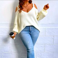 New Shein Cold Shoulder Sweater. Stay Sexy & Trendy In This Beautiful Ivory Cold Shoulder Sweater. Pair It With Jeans Or Leggings! Honey Sweater, White Cropped Sweater, Shein Sweater, Cold Shoulder Tops, Cropped Knit Sweater, Flare Top, Turtleneck Shirt, Cold Shoulder Sweater, High Neck Sweater