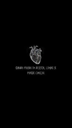 a black background with a heart and words written in spanish on the bottom right corner