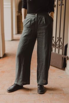 100% linen pants for women. Comfortable, yet classy linen pants with side pockets and a zipper and button closure. Perfect for any occasion, from going to the office, to a date or a day out in the city. Pair it with a fancy top and wear to a special occasion, also! Available in Forest green and Dark checks. Vilma is 180cm/ 5'9" and wearing Iris pants in size S. Details: - This listing is for long linen pants Iris - Made using 100% OEKO Tex 100 certified Baltic linen - Medium weight linen (185g/m Linen Pants For Women, Long Linen Pants, Fancy Top, Trousers For Women, Fancy Tops, Womens Trousers, Linen Pants Women, Linen Trousers, Linen Pants