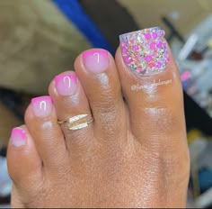 Bling Toes, Neon Pink Nail, Neon Pink Nail Polish, Pedicure Designs Toenails, Pedicure Nail Designs